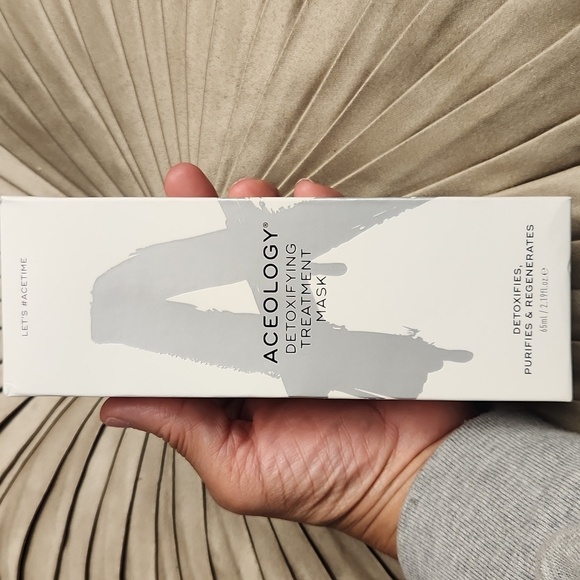ACEOLOGY Detoxifying Treatment Mask 65 ml / 2.19 fl oz - Picture 2 of 13